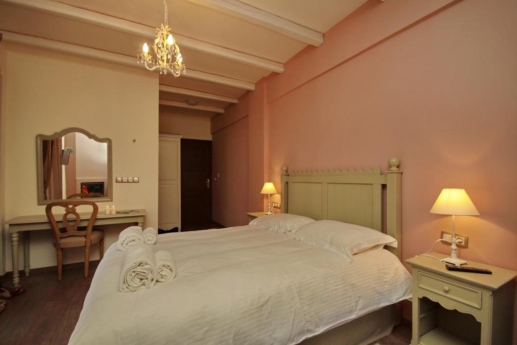 Thisoa Hotel Karkaloú Eksteriør bilde