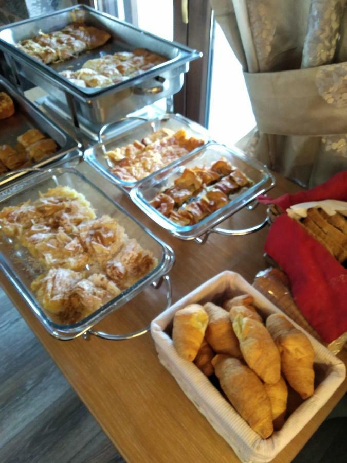 Thisoa Hotel Karkaloú Eksteriør bilde